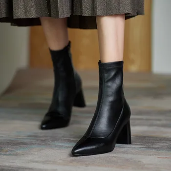 

autumn and winter 2020 Korean women's boots New thin boots in thick heel pointed elastic boots soft leather