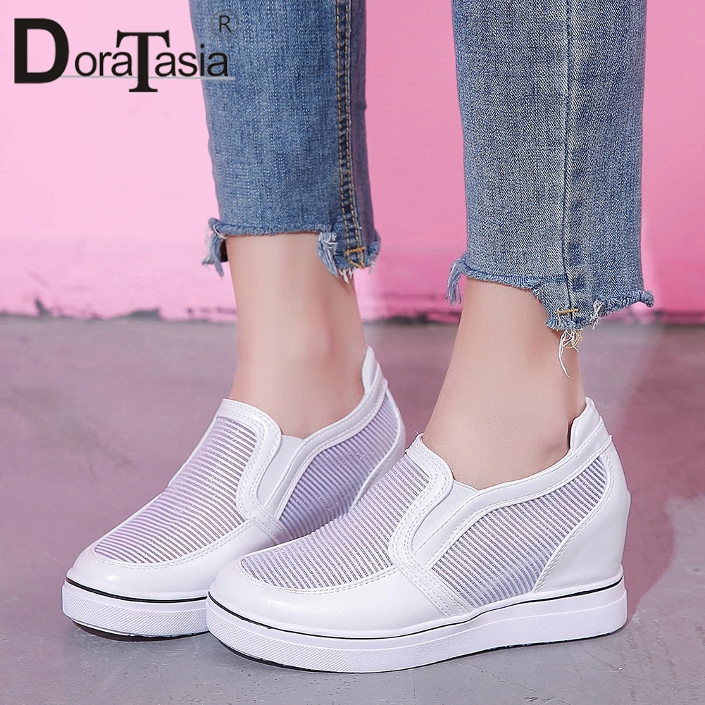 

DORATASIA New Ladies Summer Casual Breathable Flats Summer Light Platform Loafers Women Height Increasing Mesh Shoes Woman