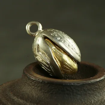 

Pistachio Lucky Pendants Metal Keychain Pendant Handmade Creative Accessories Pendant Jewelry DIY Jewelry home decoration