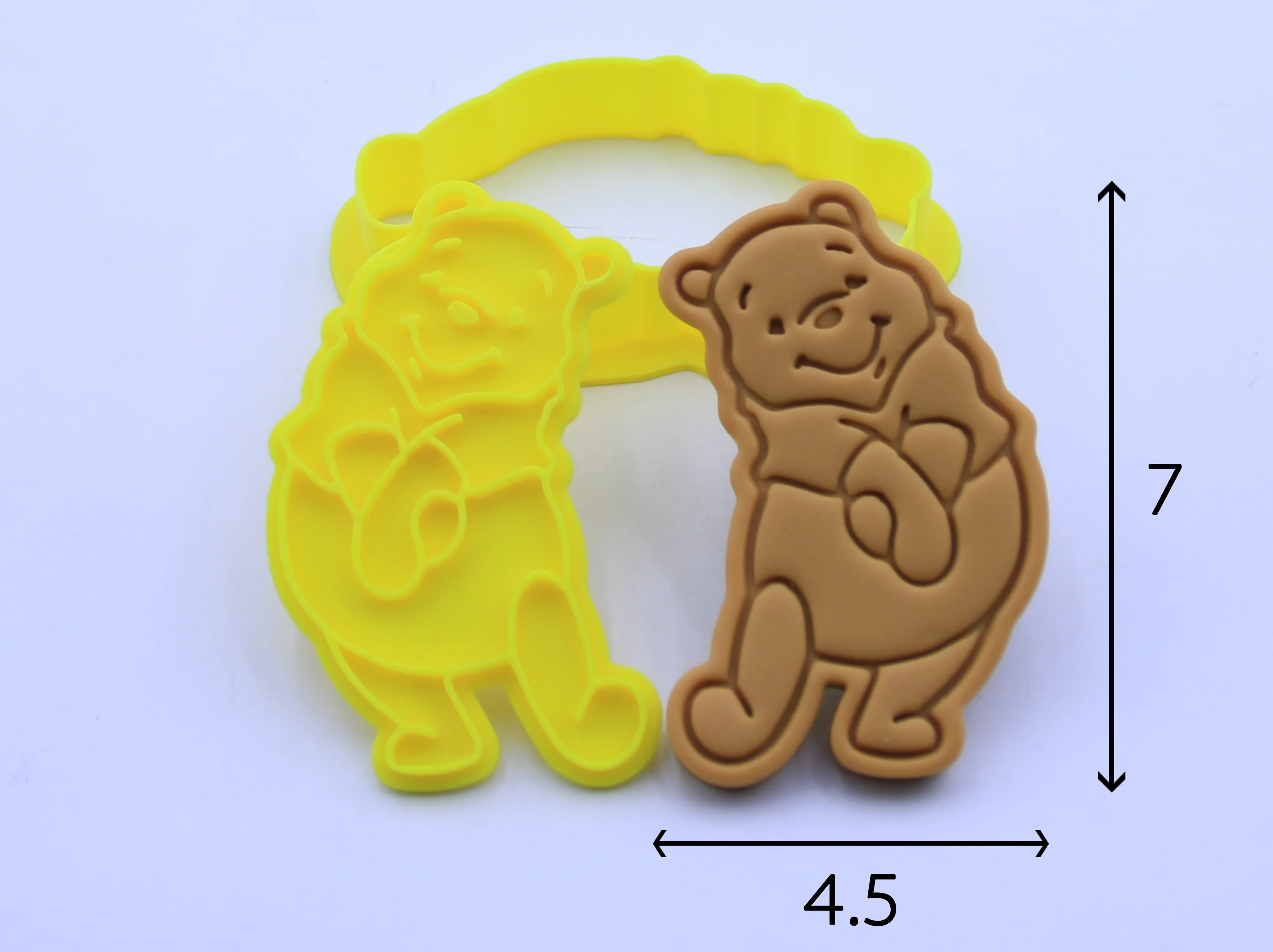 Mickey Mouse Cookies Cutter Tools Disney Donald Duck Pooh Bear Cartoon Cookie Mold 3D Push Type Bakery Tools Kitchen Supplies