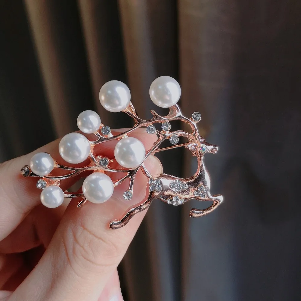 Новинка, стразы, броши в виде оленя, животных для женщин, рождество, лось, сика, олень, жираф, булавки, роскошное пальто, корсаж, модное ювелирное изделие, подарок