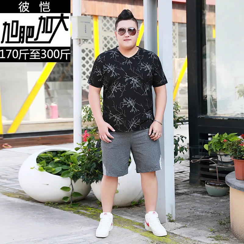 

Bikai Men Plus Fat Increase Code Loose Large Size V Collar Short Sleeve T Shirt + Gray Shorts Suit Simple Chao