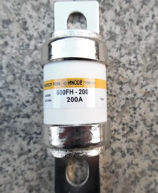 Предохранители 600в eaton. Предохранитель 600. Цилиндрический предохранитель 600а. Предохранитель 600ма 600v. Предохранители 600в eaton.