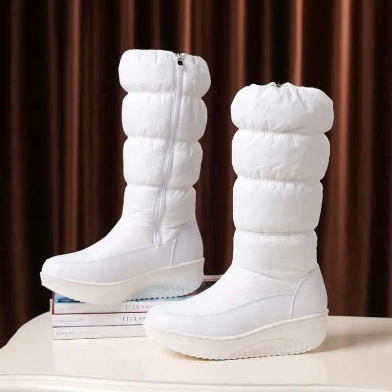 FITWEE, большие размеры 35-44, женские зимние ботинки, плюшевая Повседневная зимняя теплая обувь на молнии, женские модные ботинки средней длины до голени на толстой подошве