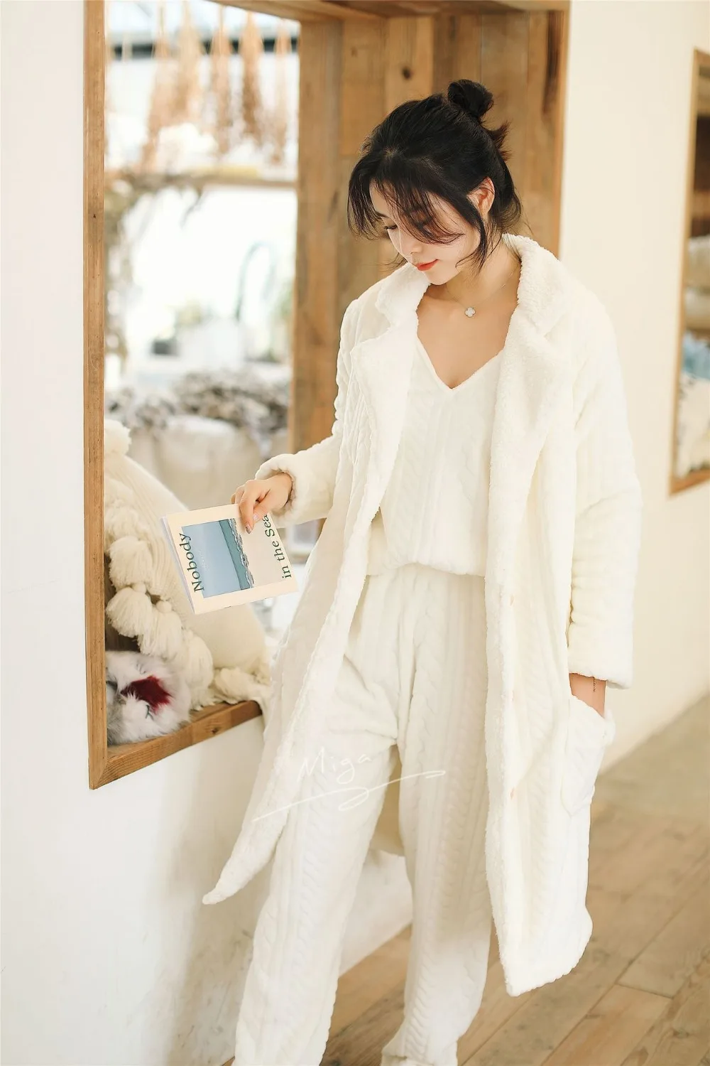 9587551338_1593802422