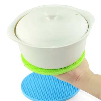 

New Kitchen Accessories Round Non-slip Table Placemat Kitchen Gadgets Silicone Mat Heat Resistant Cup Mat Coasters Kitchen Tools