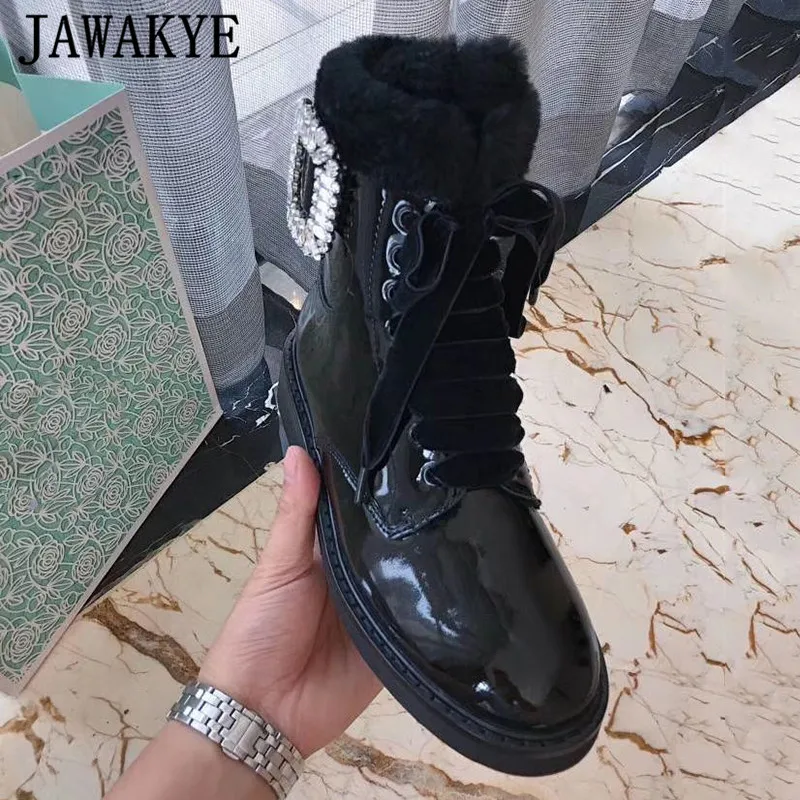 patent leather Новинка; стразы; Шерсть; женские зимние ботинки с круглым носком; толстый мех; Теплые ботильоны на плоской подошве; женская зимняя обувь на шнуровке - Цвет: patent leather