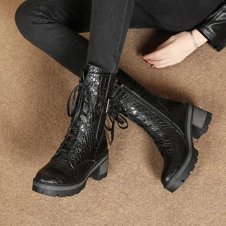 

Spring and Autumn 2019 Heavy-bottomed Leather Martin Boots