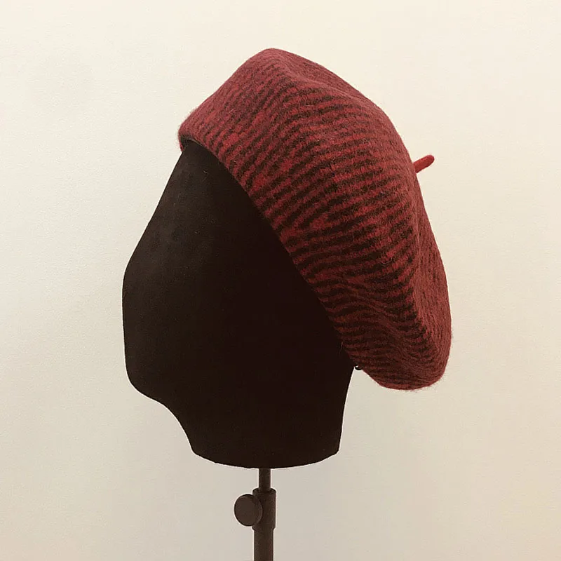 Red striped Новая Элегантная модная зимняя Шерстяная кепка Классический Полосатый Французский Берет Кепка Легкий Повседневный шерстяной берет Женская шапочка Регулируемый головной убор - Цвет: Red striped