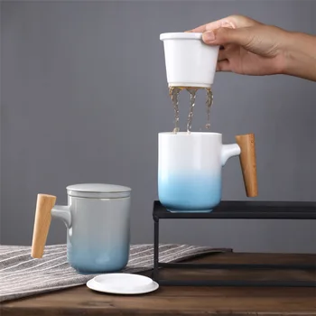 

Ceramic Mug with Wooden Handle Gradient Office Filtered Tea Mug Coffee Milk Breakfast Mug Large Capacity Drinking Cup with Lid