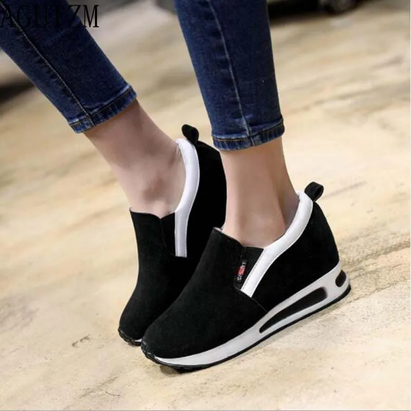 

AGUTZM 2020 Spring women flats platform shoes ladies suede leather flat slip-on casual shoe moccasins creepers W19
