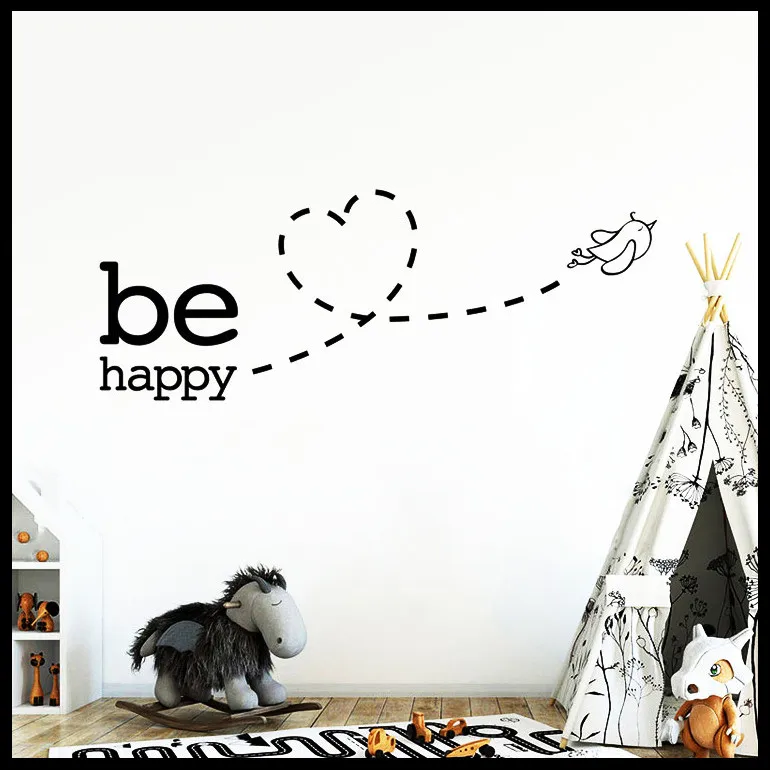 Be Happy flying bird Heart стикер на стену для детской комнаты украшения спальни дома художественные Переводные Обои Съемные наклейки LW532