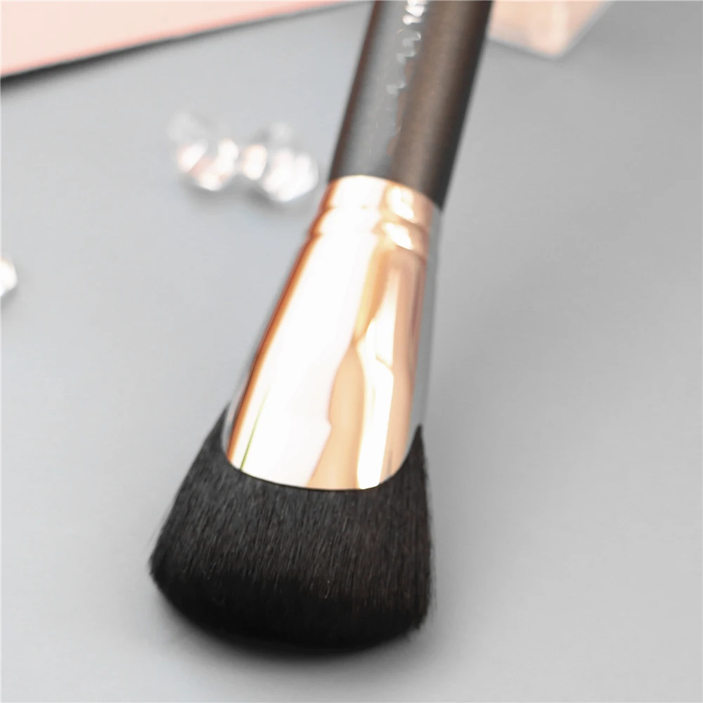 Fan-shaped Powder Brushes Blush Brush Make up Brush Honey Paint Make up tool Brush Beauty Brush M134S Fan-shaped Powder Brushes Blush Brush Make up Brush Honey Paint Make up tool Brush Beauty Brush M134S