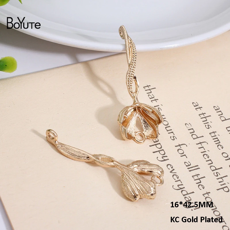BoYuTe(20 Pieces/Lot) Metal Alloy 40*34MM Maple Leaf Materials Vintage Hand Made Diy Jewelry Accessories Wholesale - Цвет: KC Gold-16x42.5