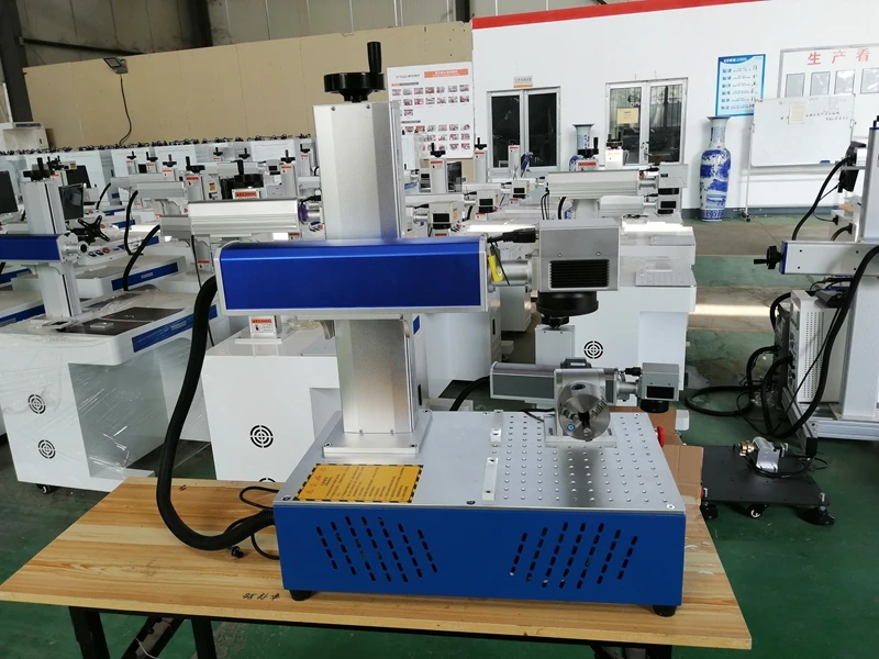 Rayus 30 Вт 20 Вт 150x150 мм вращающаяся ось включает волоконно-лазерную маркировочную машину для металлических материалов чехол для телефона пластик все металлические