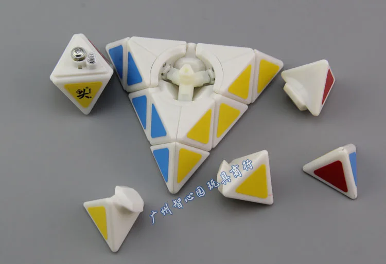 Гуси Пирамида Кубик Рубика Белый Даян треугольный четырехосевой Tetrahedral Abnormity Cube