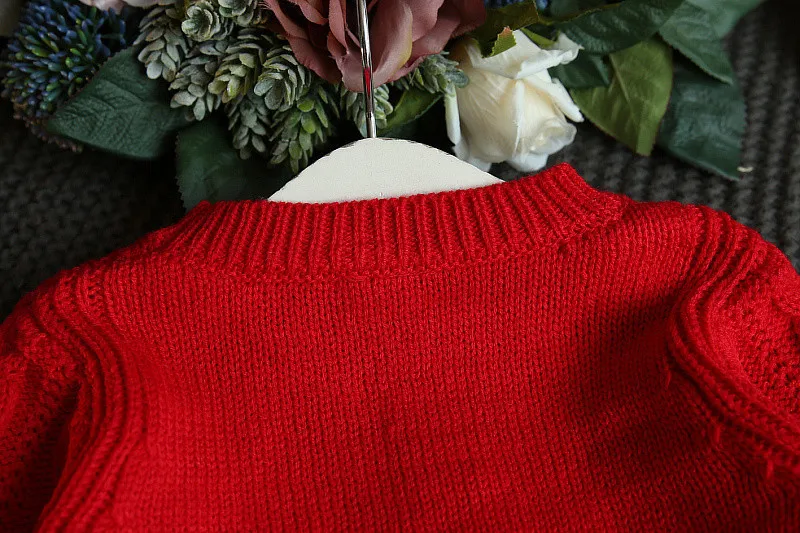 Г. Весенний стиль, корейский стиль, модный льняной короткий свитер с длинными рукавами, вырезом лодочкой и цветком спереди, Bx8035