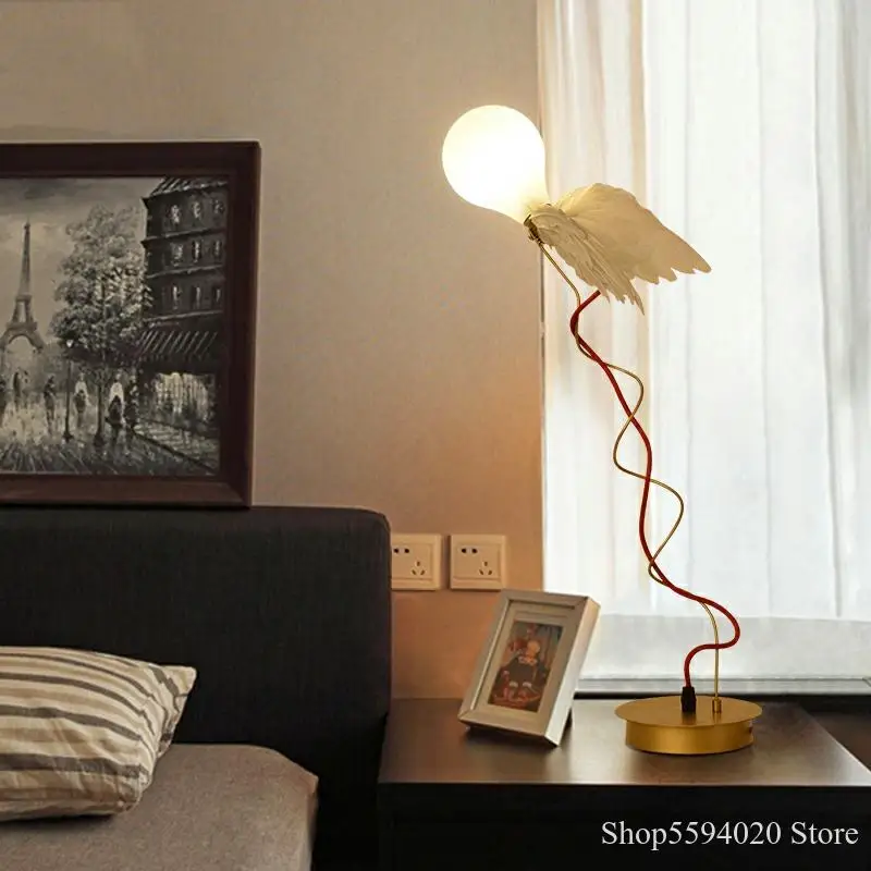 Светодиодный настольный светильник в скандинавском стиле с ангелом