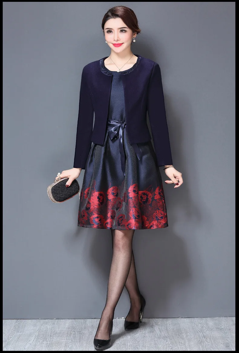 Женское Деловое платье трапеция элегантное винтажное для работы с черным