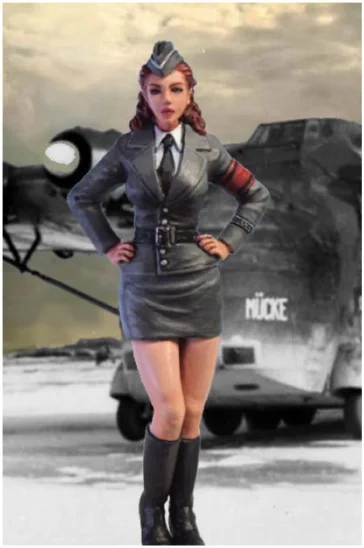 

Resin kit 1:24 female officer 2 (steel sky heroine)