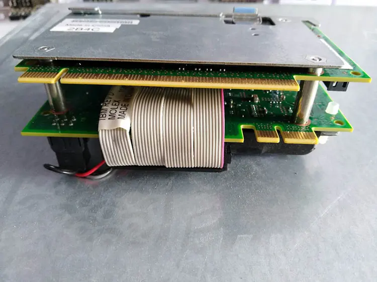 P710 P730 RAID 00E0663 00E0661 2B4C 74Y3294 74Y3345