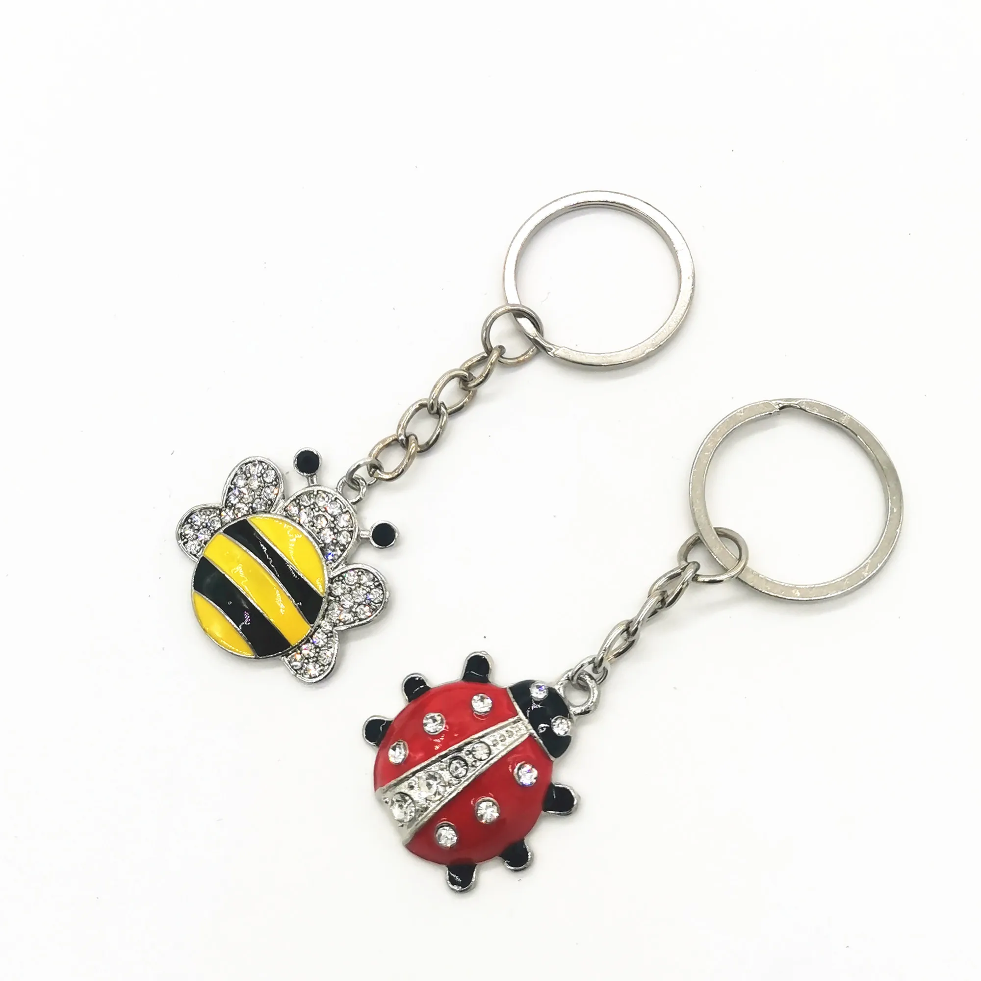 1 предмет Модный комплект животных сплава эмалью в виде божьей коровки пчела или