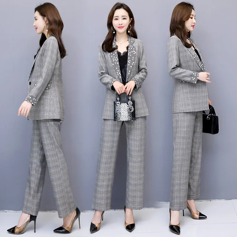

Stripes Coat Slim Fit Long Sleeve + Liz Velvet Underwear Trousers Three-piece Set