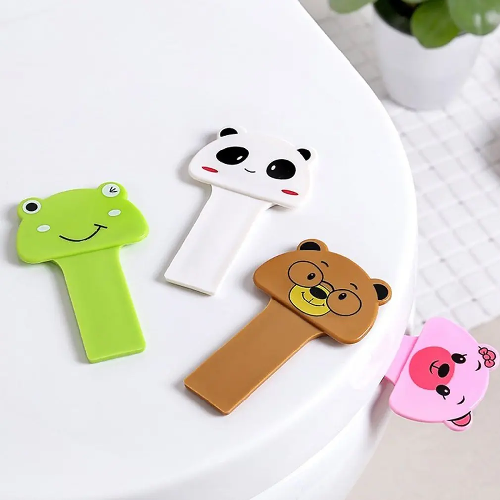 Creative Home Cute Toilet Cover Device Not Dirty Hand Hygiene Convenient Seat Ring Flipper Clean And Labor-Saving