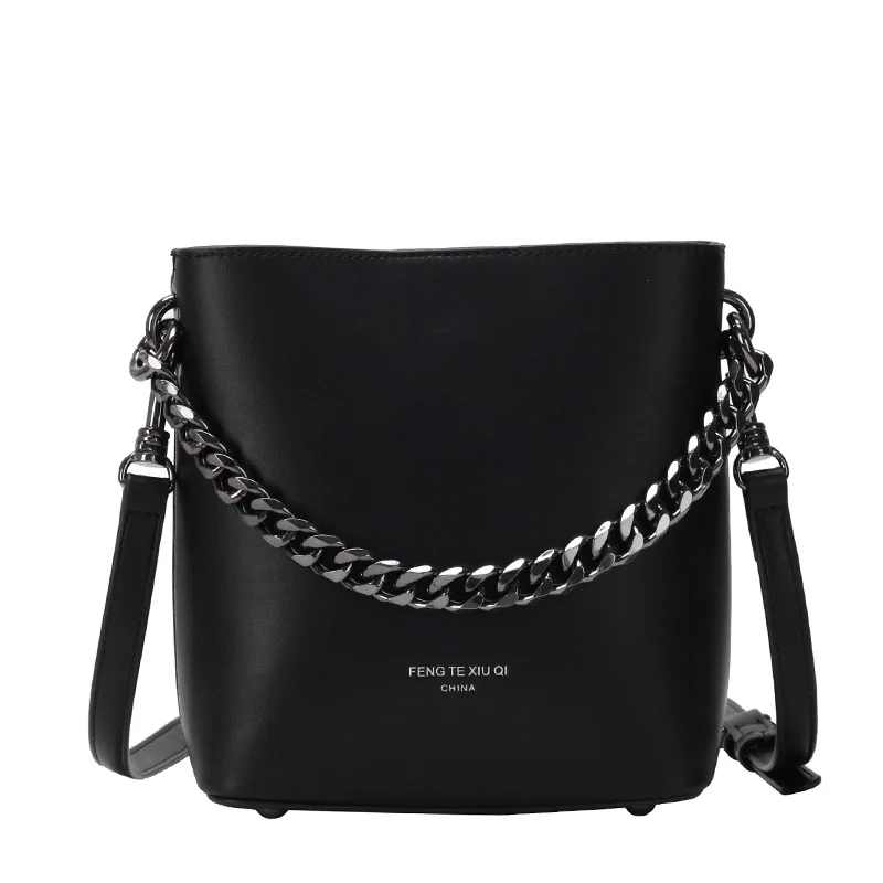 

Large Capacity Bucket Zipper Handbags Top Designer Chain Women Handbags Simple Solid Color Travel Multifunctional Messenger Bags