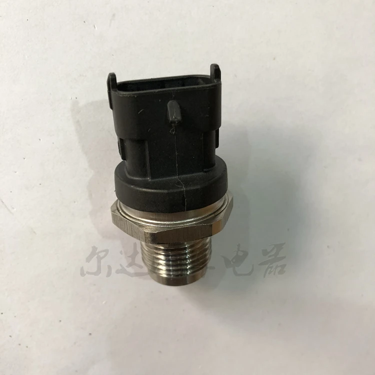 Высокого давления common rail датчик давления 0281006165 для Hongyan Jieshi Fiat Iveco Auman
