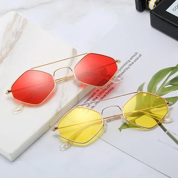 

Fashionable Men's And Women's Small Frame Sun Glasses Personalized Polygon Irregular Glasses Gradient Sunglasses Female
