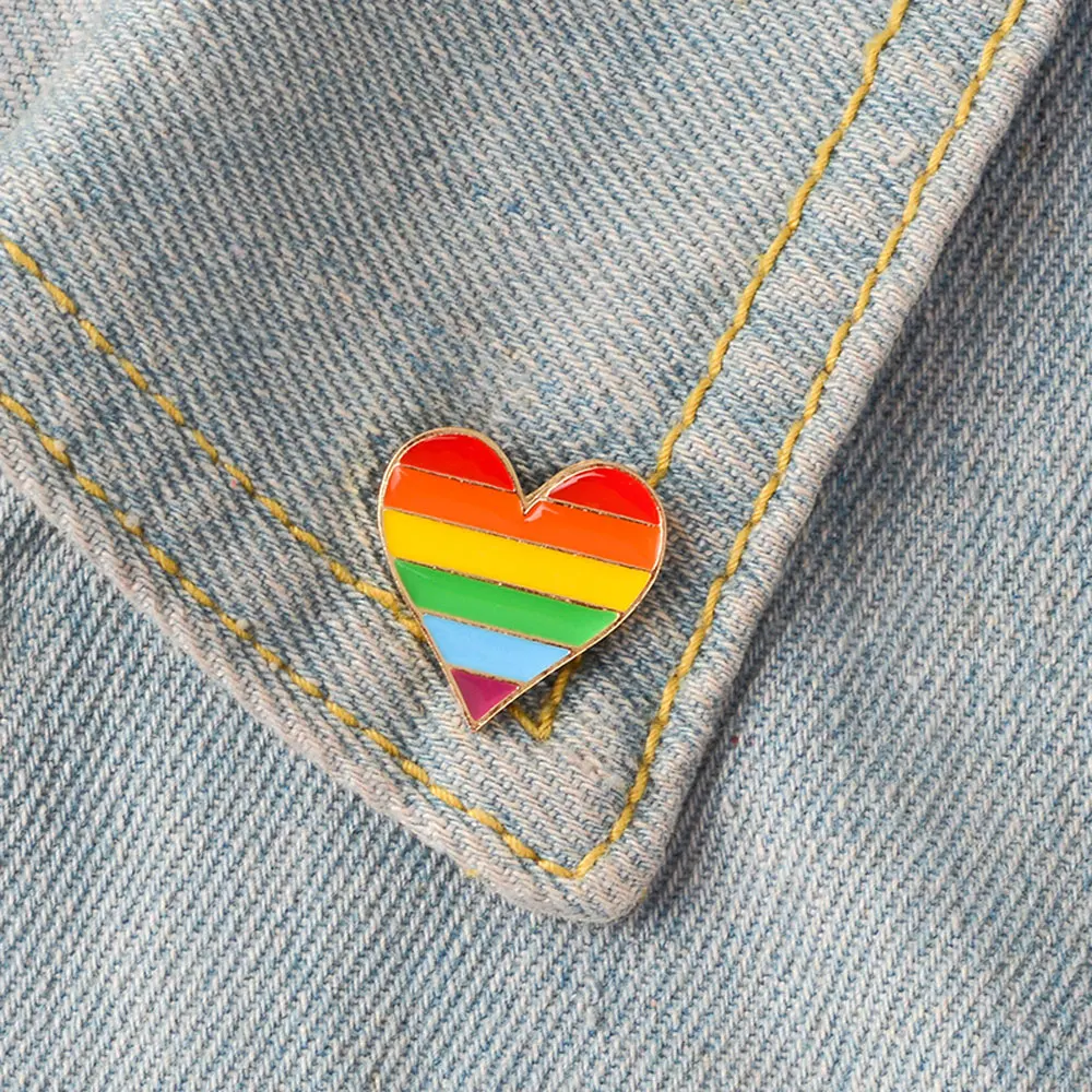 

1/2PCS Unisex Collar Pin Decor Jewelry Accessories Rainbow Heart Enamel Pins Gay Badge Lapel Denim Hat Brooches Men Women