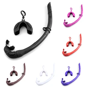 Силиконовая складная трубка для подводного плавания с компактным футляром для хранения для женщин и мужчин, свернутая трубка для влажного дыхания для подводного плавания - изображение