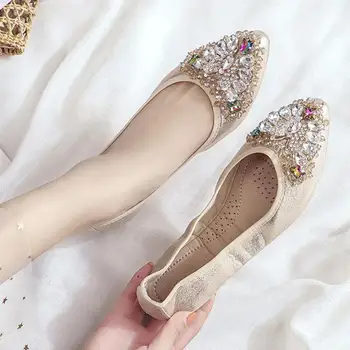 

Women Flats Shoes Ballerina Loafers Lady Slip On Crystal Casual Moccasins Pointed Toe Soft Peas Shallow Single Shoe Plus Size 43