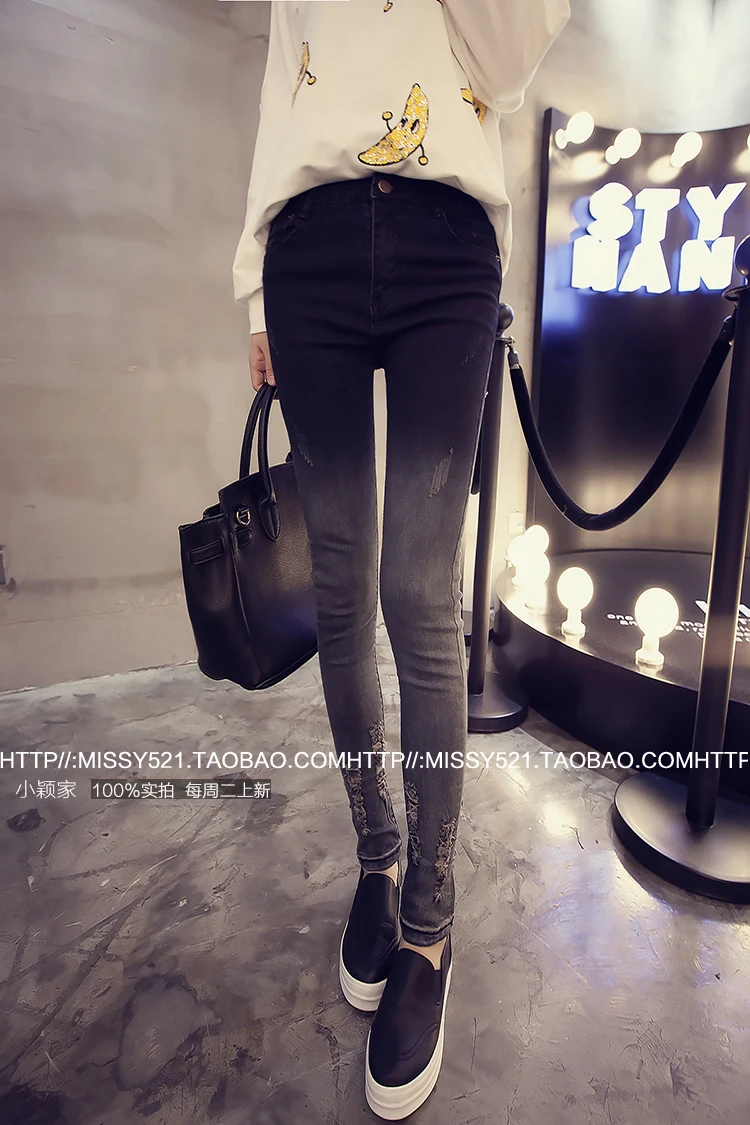 Сеть корейский стиль Универсальный Slim Fit похудение плотный градиент с дырками джинсы брюки женские