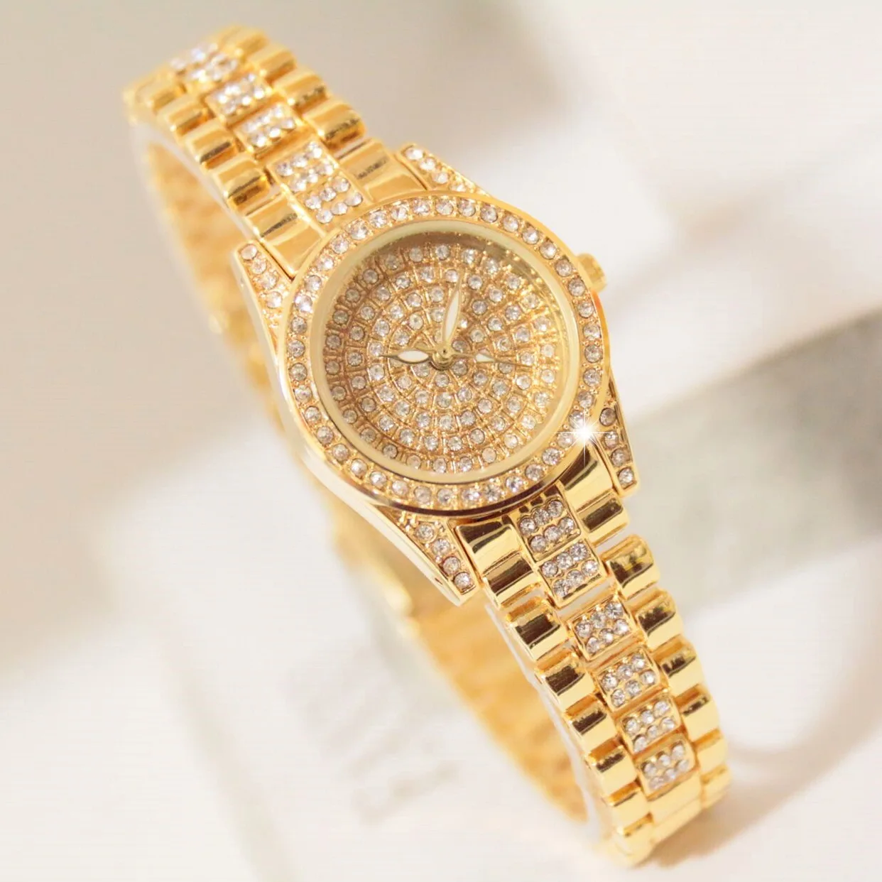 

Ladies Luxury Gold Diamond Watches Women Fashion Wrist Watch Ladies Casual Dress Silver Brand Designer 2019 New Gifts