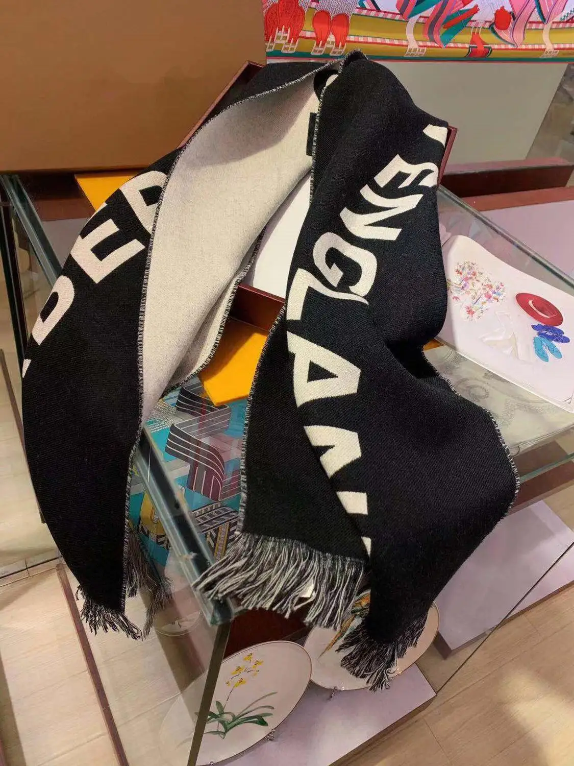 

Autumn and winter luxurious double sided wool solid Shawl Scarf TM3801