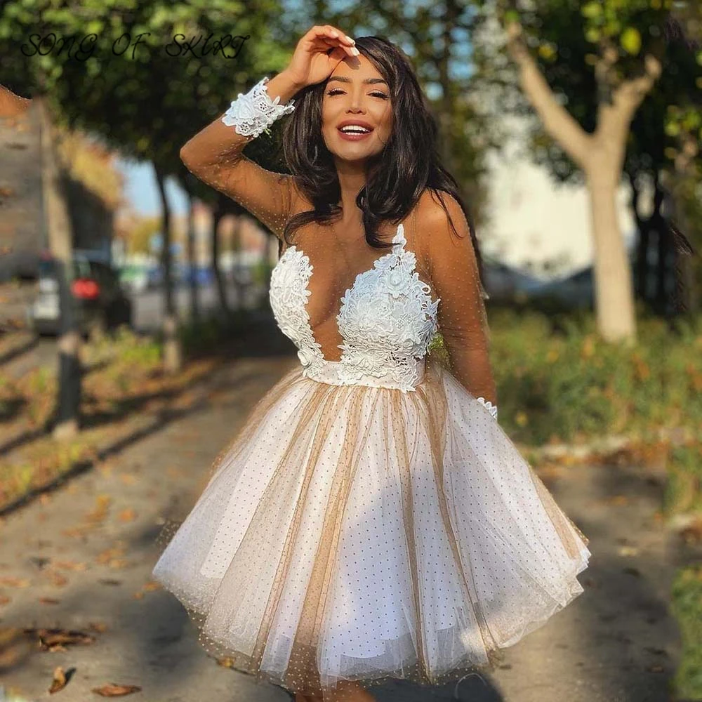 

Dot Net Homecoming Dresses White Applique Deep V Neck Long Sleeves Mini Women Prom Party Cocktail Gowns Vestidos De Fiesta