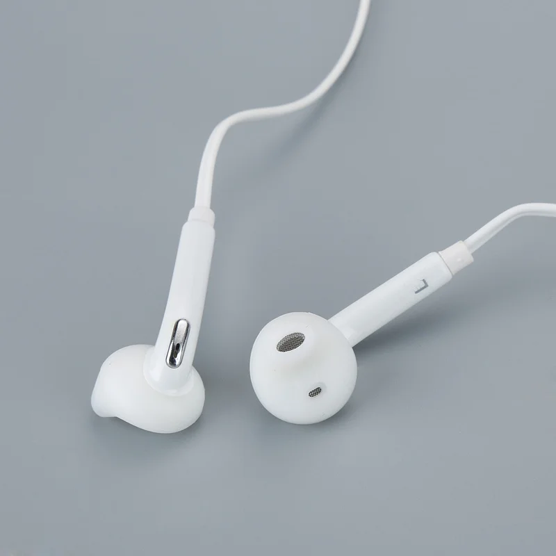 

In-ear Earphones 3.5mm Headset with Mic Sports Earbuds for Samsung Galaxy S6 S7 Edge /S3/S4/S5 Xiaomi Note1/2/3 Rednote 1/2/3/4
