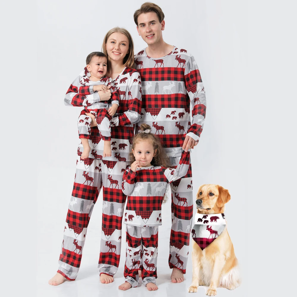 

Family Christmas Pajamas Set Family Matching Clothes Xmas Clothes Adult Kids Pajamas Set T-shirt Pants Baby Romper Sleepwear