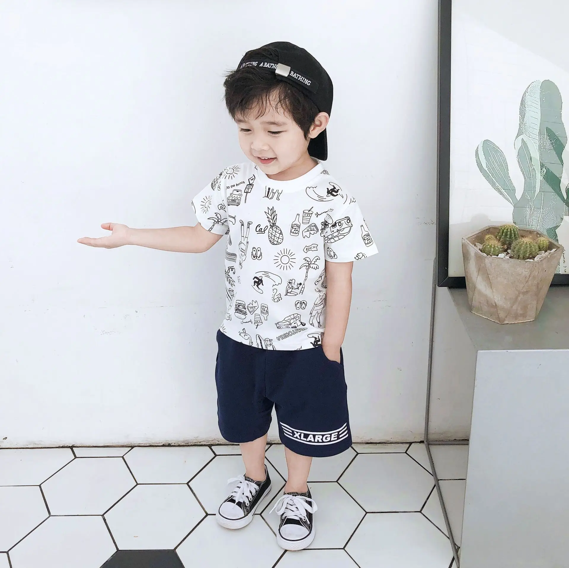 Summer New Style of Day Popular Brand Childrenswear Men And Women Child Baby XLarge Printed Shorts Casual Shorts