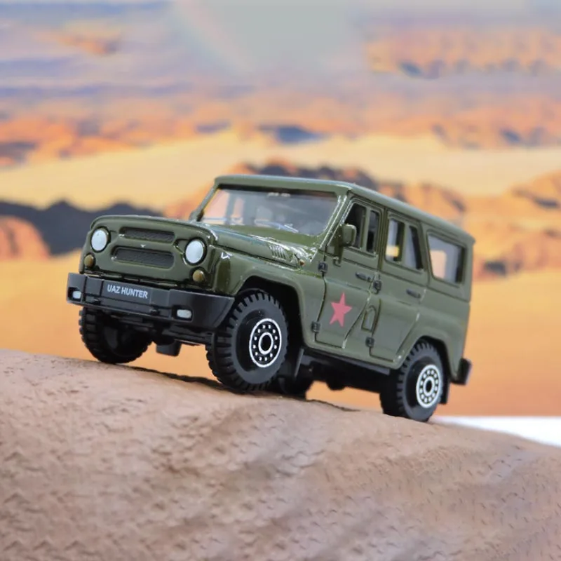 Модель автомобиля Welly в масштабе 1:60 с российским уазом коллекционная статическая