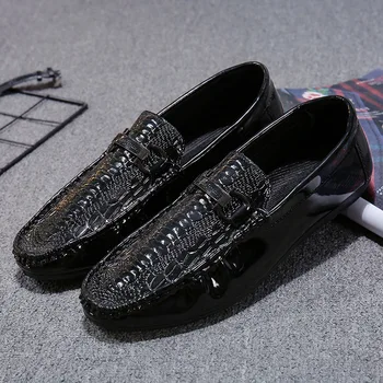 

Nice Spring Autumn Shoes Men Ultralight Breathable Casual Men Shoes High Quality Comfortable Loafers Lazy Driving Shoes