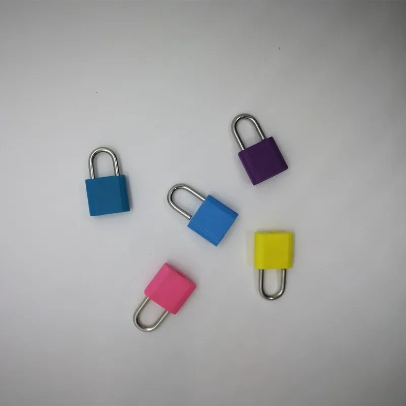 2PCS Plastic Cartoon Keys Toy Locks Notebook Lock Toy For Kids Birthday vbuk 