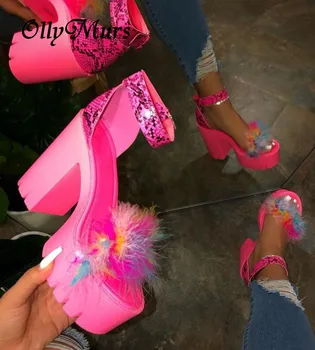 

Spring/summer 2020 Beach Sandals Ladies Banquet New Women Fur Rubber High Heel Platform Sandals Outdoor Leisure Buckle Slippers