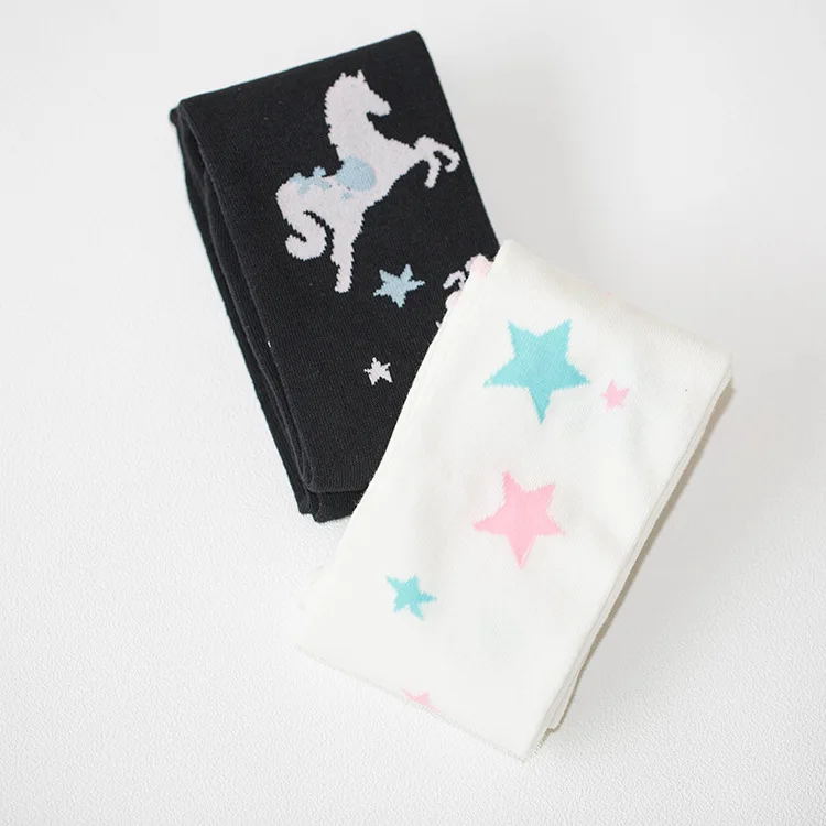 Модные милые Лолита носки Единорог носок с изображением лошади черный и белый цвет над коленом носки хараюку Лолита no. Sock08