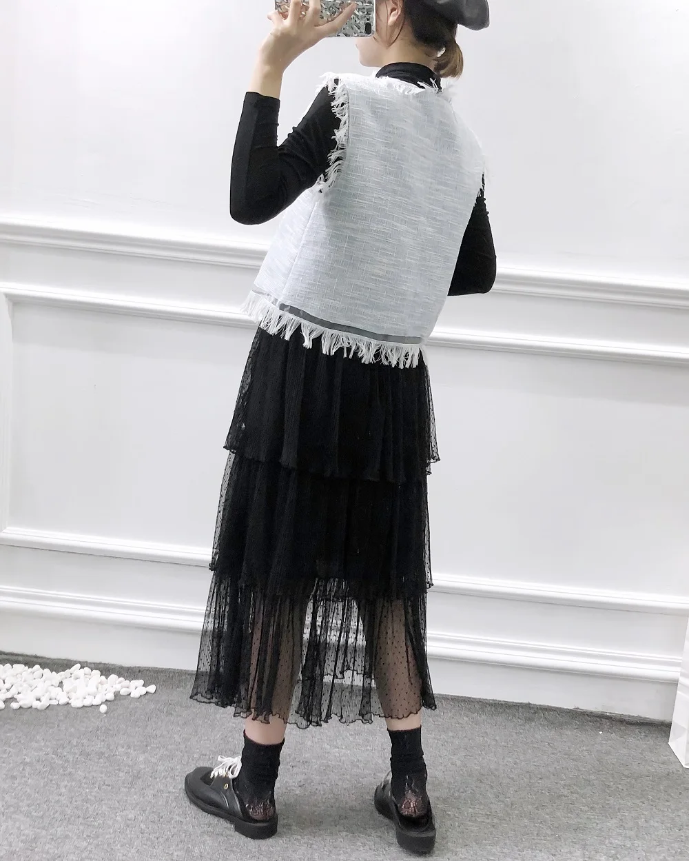 Мода Za женский винтажный осенний однотонный жилет с кисточками без рукавов майки с v-образным вырезом свободные женские