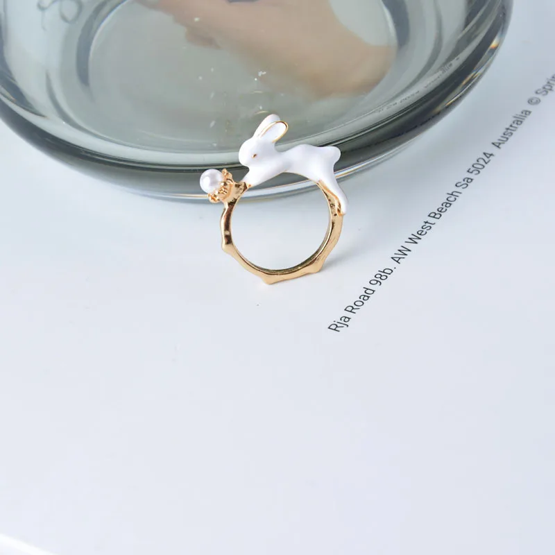 Супер милое сказочное белое кольцо кролик трехмерное глянцевое покрытие нежное