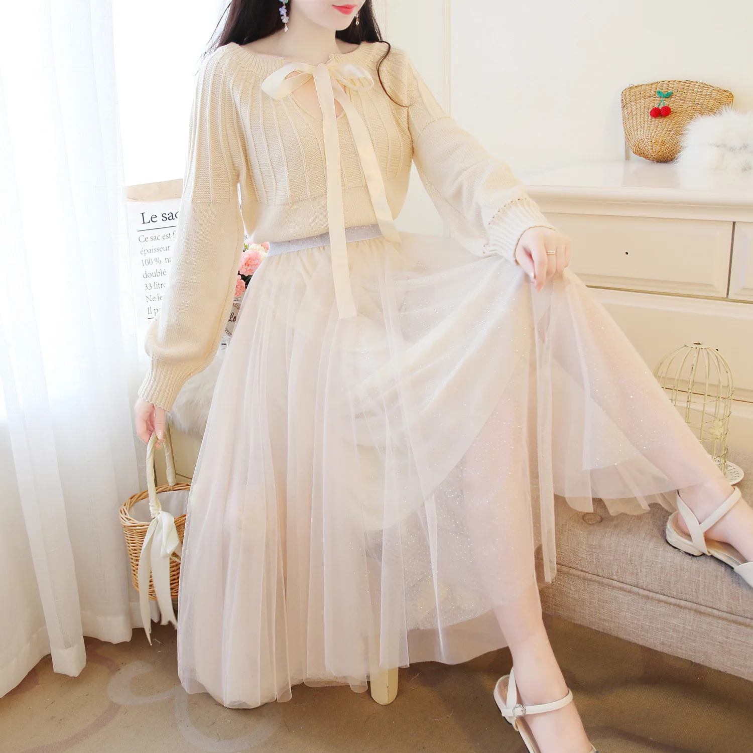 

Gentle Wind Set 201 Autumn Bow Lace-up Puff Sleeve Sweater + Gauze Skirt Set