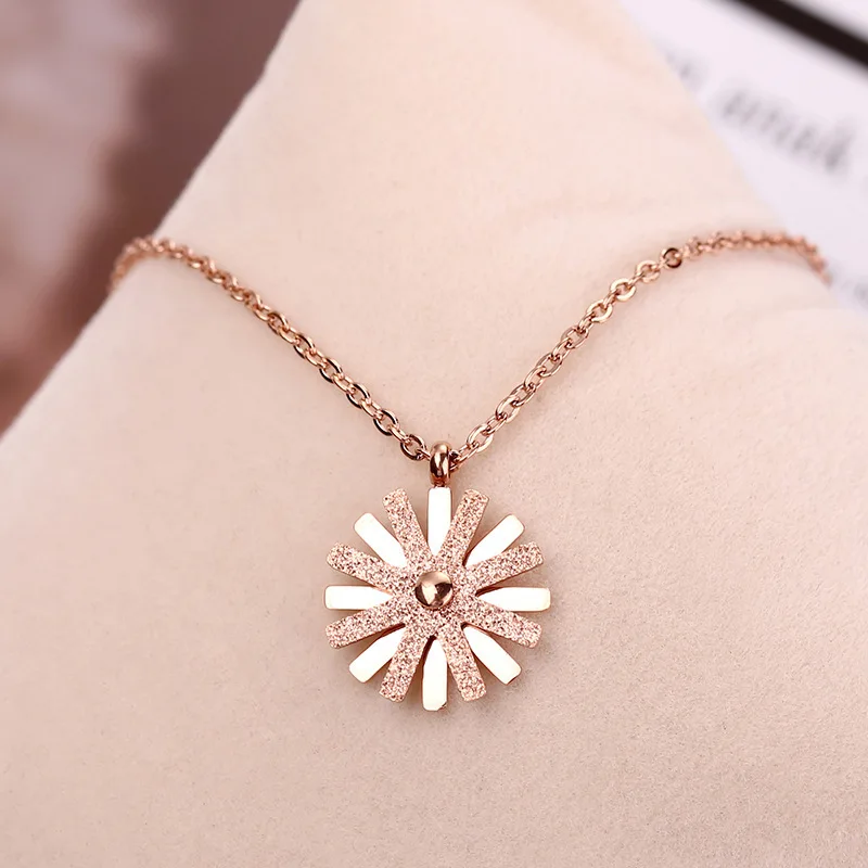 

sunflower titanium steel chain pendant necklace rose gold clavicle match a undertakes to act the role ofing is tasted